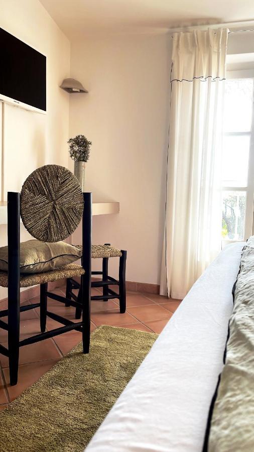 Le Cigalon Bed & Breakfast Le Beausset Room photo