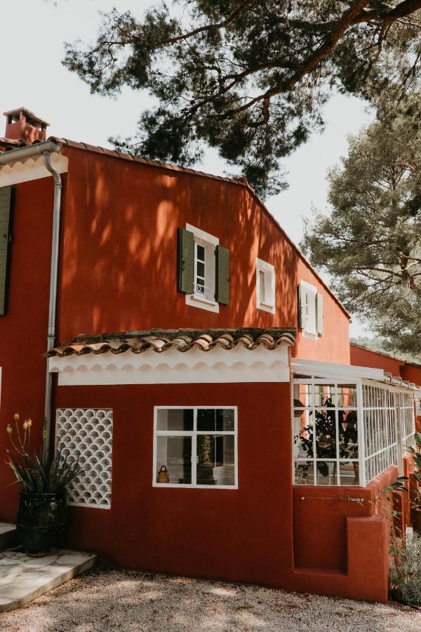 Le Cigalon Bed & Breakfast Le Beausset Exterior photo