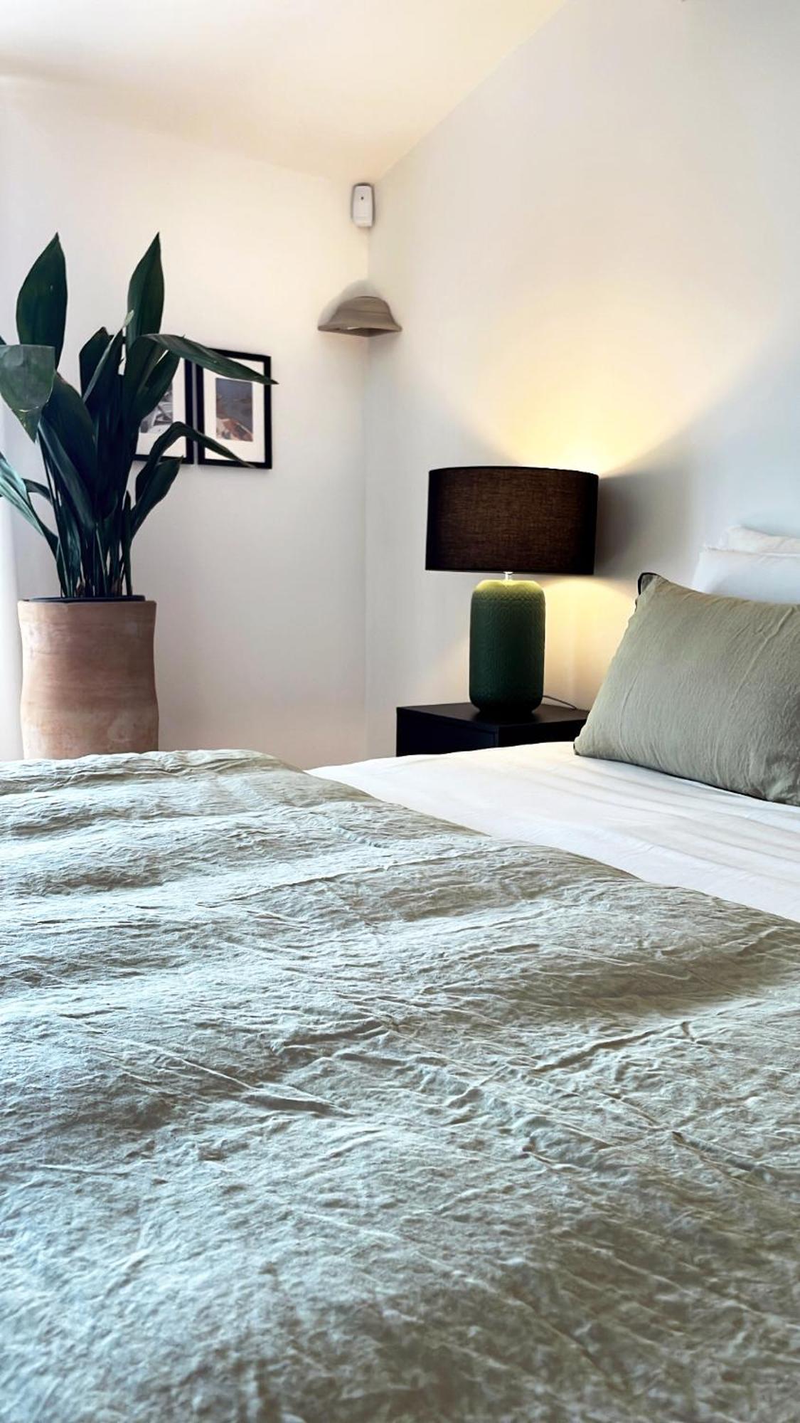 Le Cigalon Bed & Breakfast Le Beausset Room photo